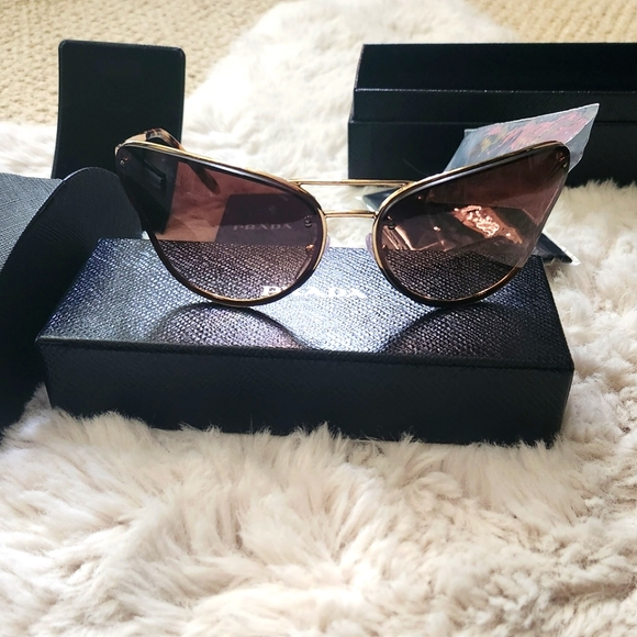 Prada Sunglasses - Picture 2 of 15